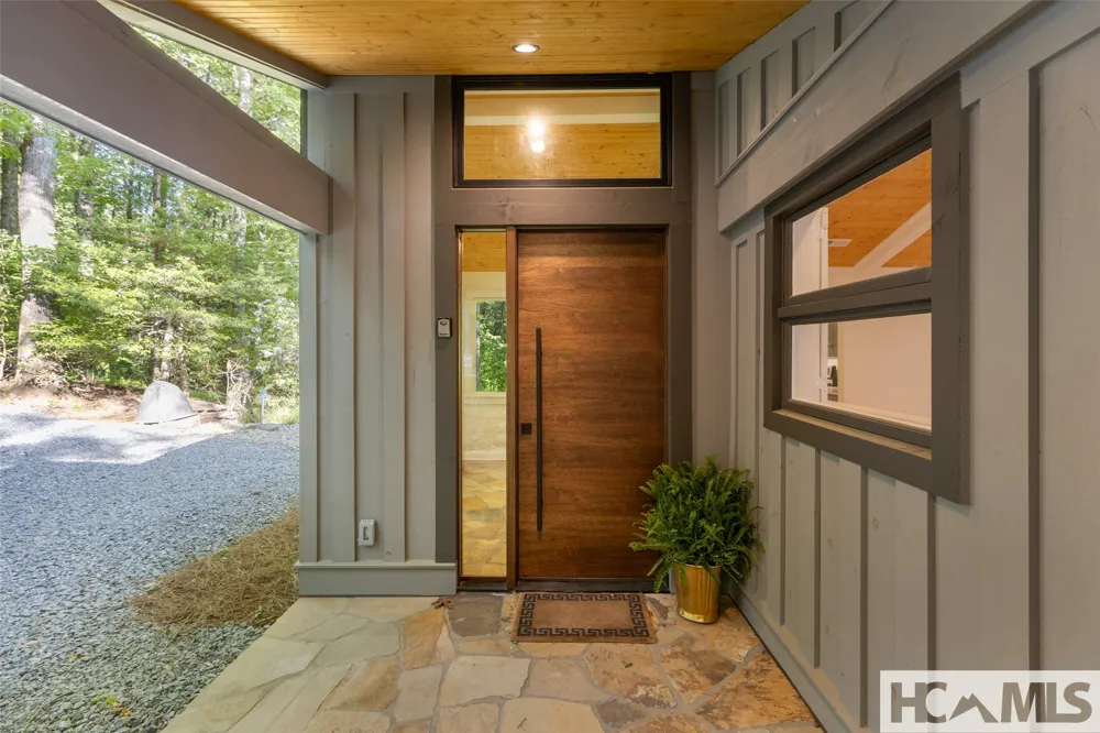 905 Cold Mountain Road Lake Toxaway, NC 28747