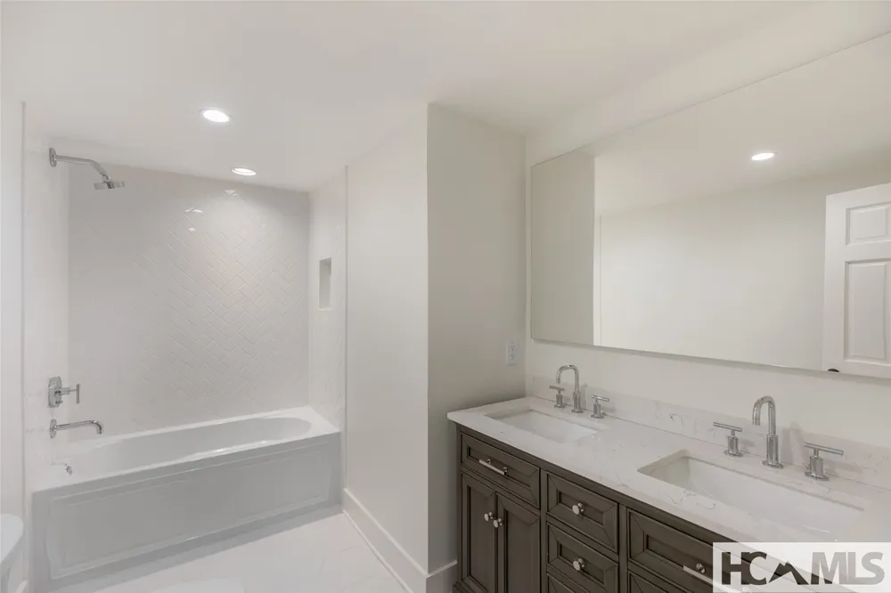 905 Cold Mountain Road Lake Toxaway, NC 28747
