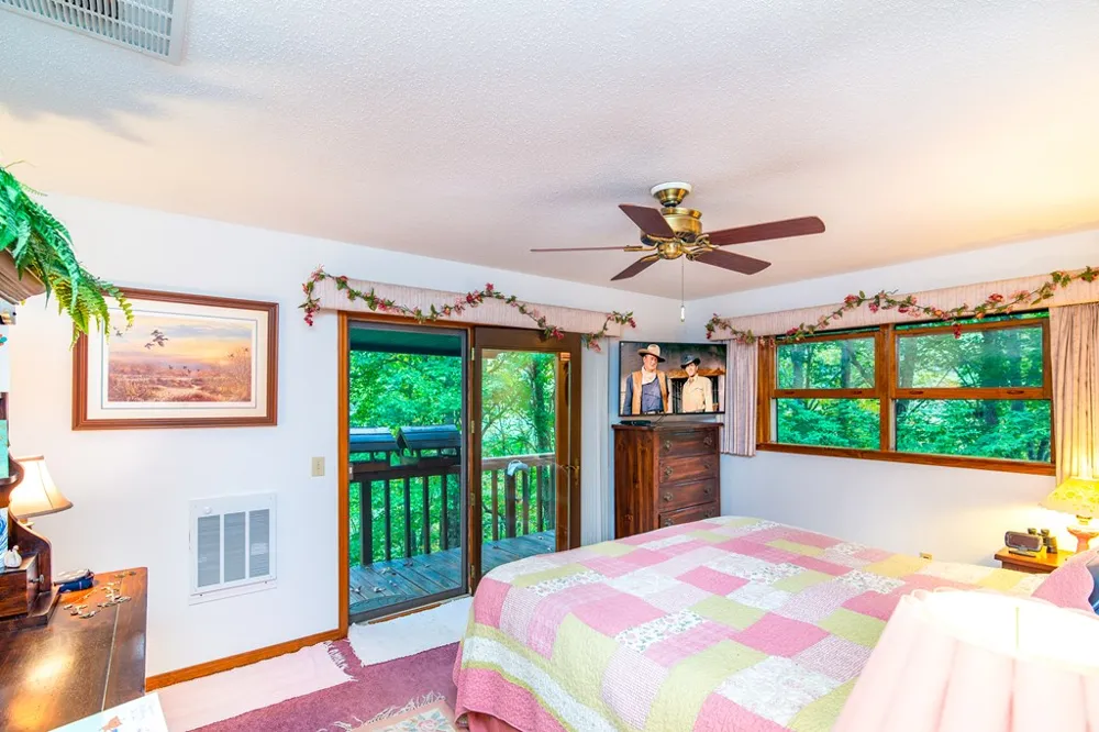 494 Lazy Lane Whittier, NC 28789