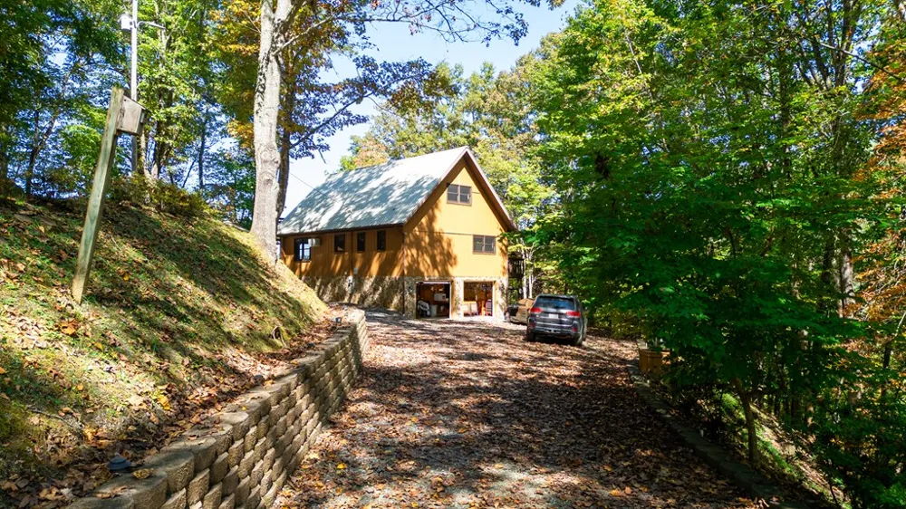494 Lazy Lane Whittier, NC 28789