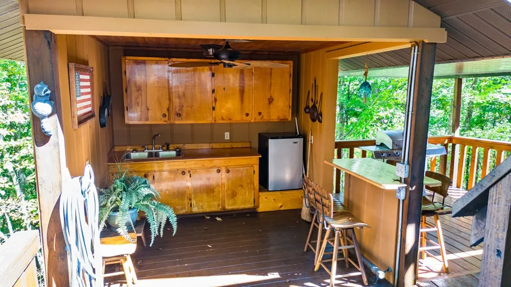 494 Lazy Lane Whittier, NC 28789