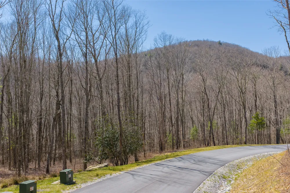 C34 Roaming Road Glenville, NC 28736