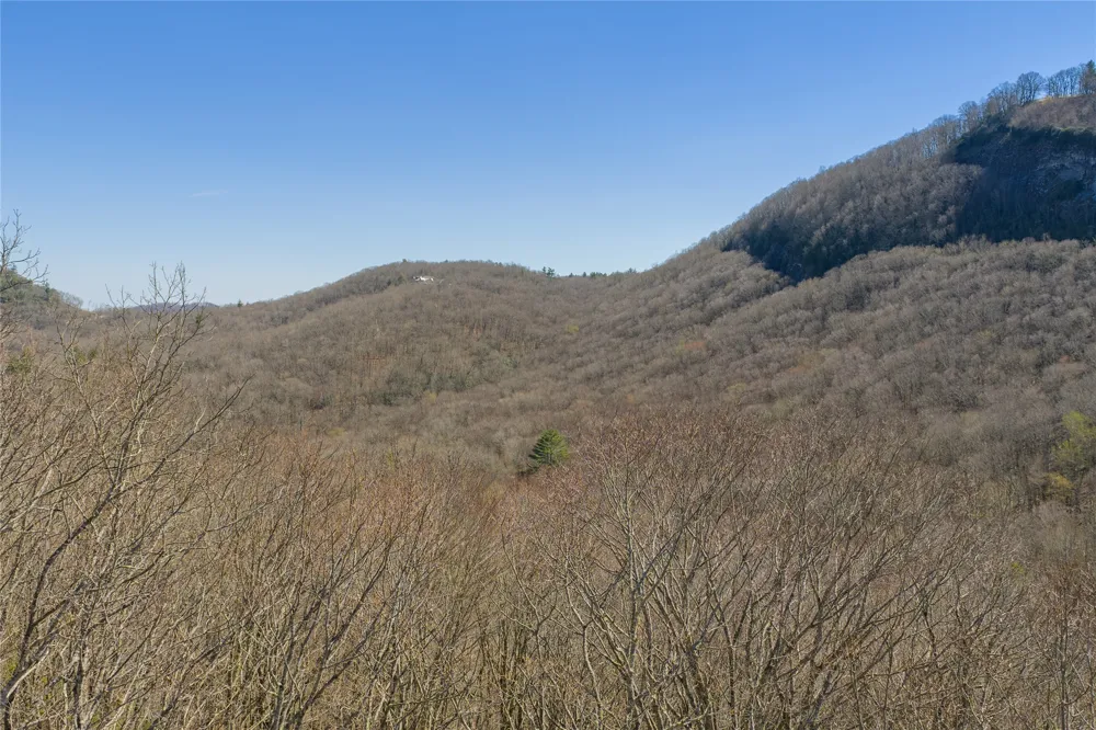 C34 Roaming Road Glenville, NC 28736