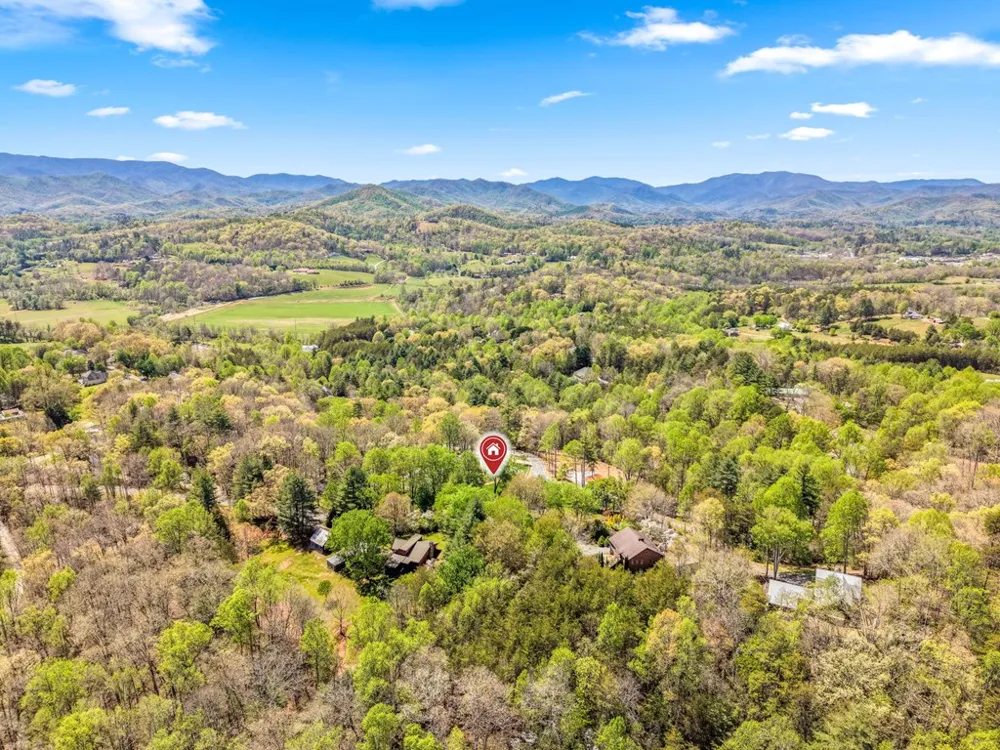 Dowdle Mountain Road Franklin, NC 28734