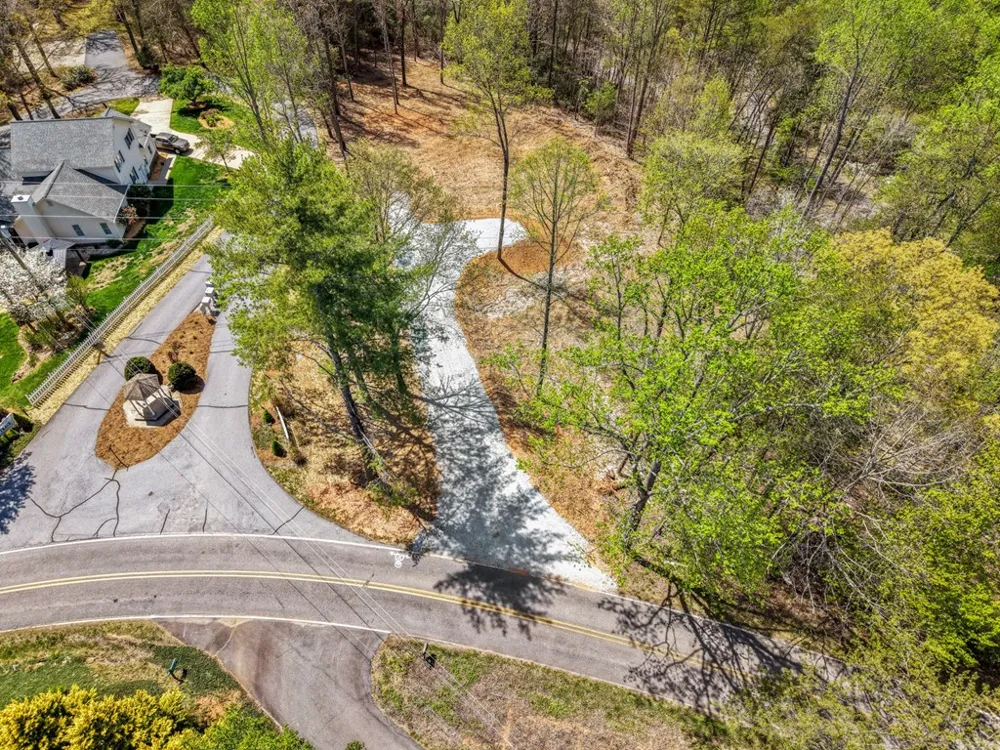 Dowdle Mountain Road Franklin, NC 28734