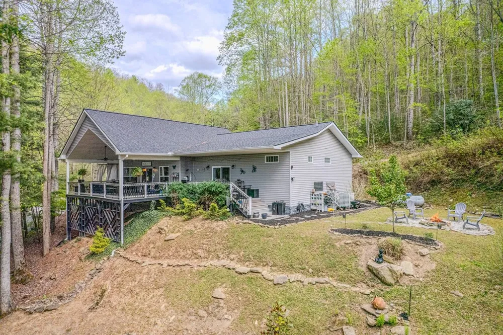 Deep Gap Rd. Bryson City, NC 28713