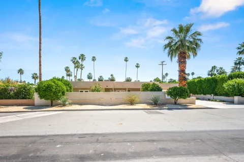 1574 S Via Soledad