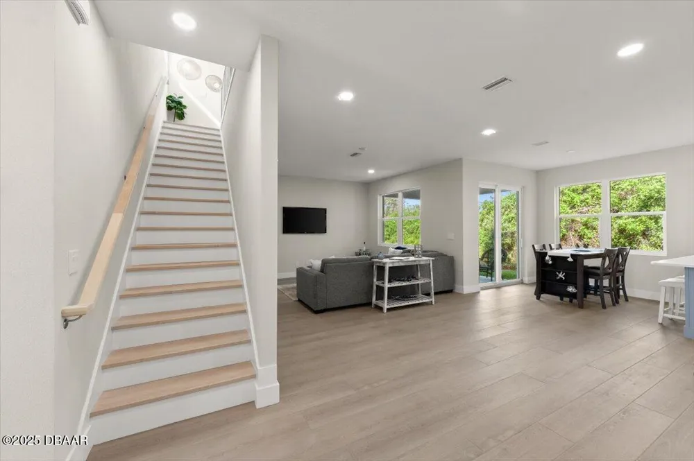 72 Aurora Avenue Ponce Inlet, FL 32127