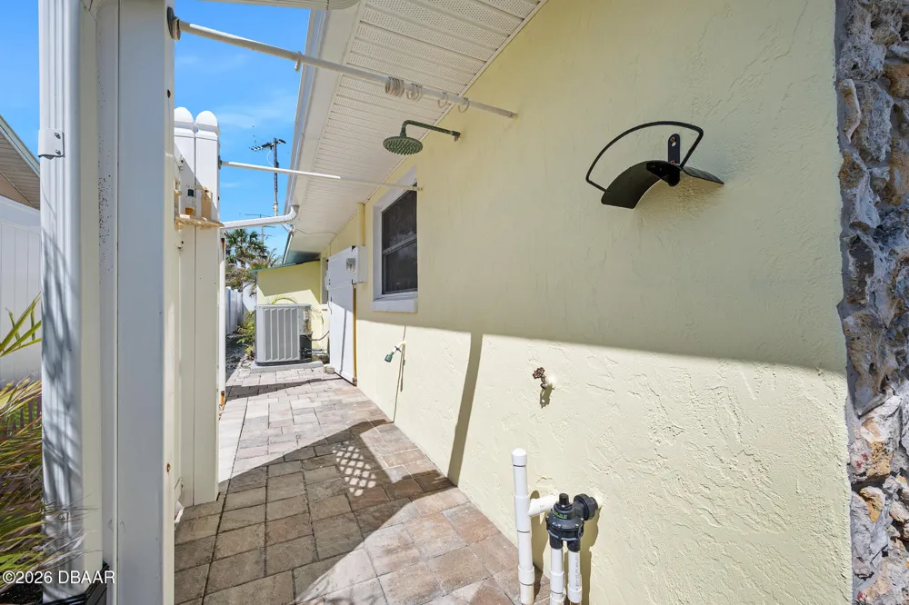 4708 Dixie Drive Ponce Inlet, FL 32127