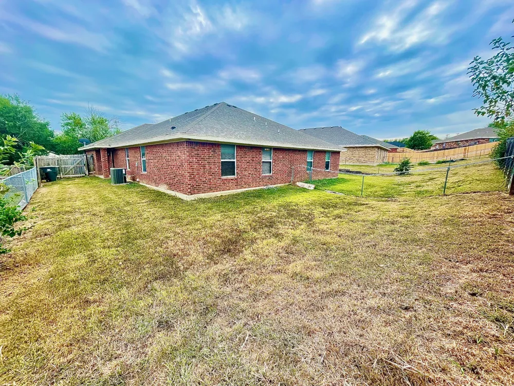 5018 205 LOOP #B Temple, TX 76502