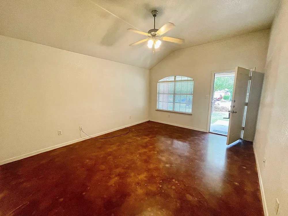 5018 205 LOOP #B Temple, TX 76502