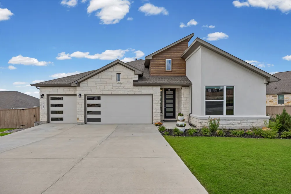 166 Salado Creek Trail Bastrop, TX 78602