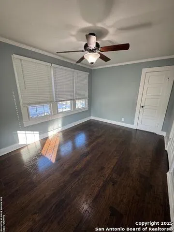 300 E Church St Three Rivers, TX 78071