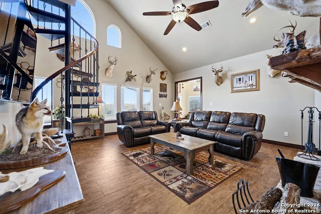 163 County Road 283 Harwood, TX 78632