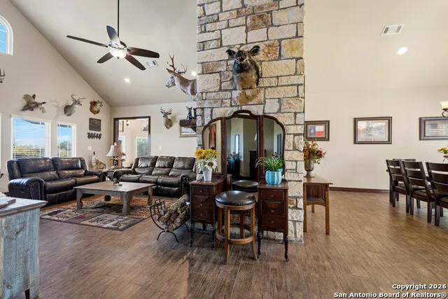 163 County Road 283 Harwood, TX 78632