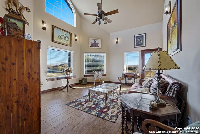163 County Road 283 Harwood, TX 78632