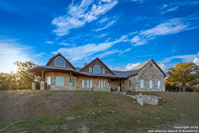 163 County Road 283 Harwood, TX 78632