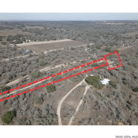 4298 Eichman Rd Von Ormy, TX 78073