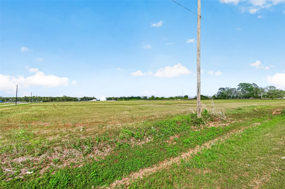 County Road 222 Wharton, TX 77488