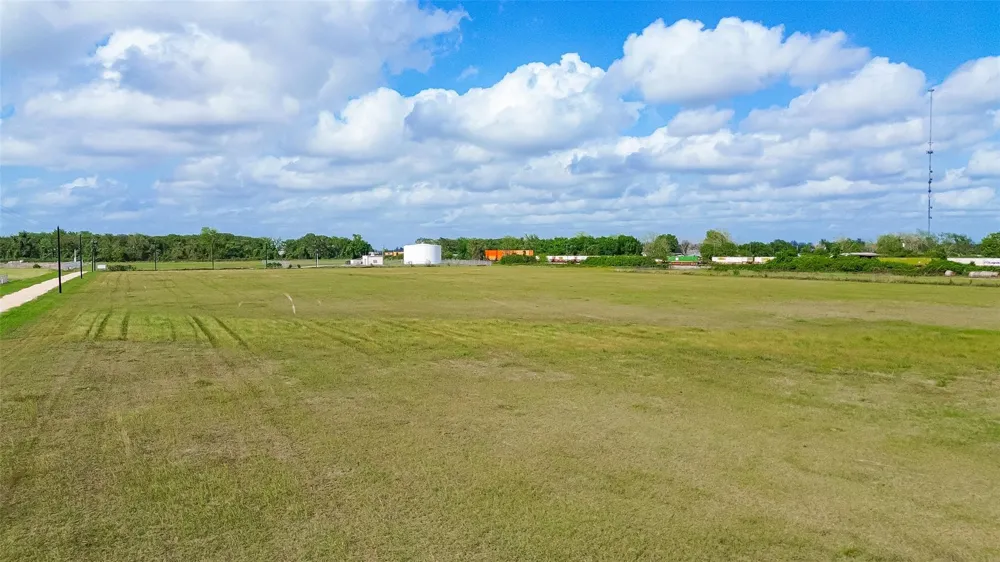 County Road 222 Wharton, TX 77488