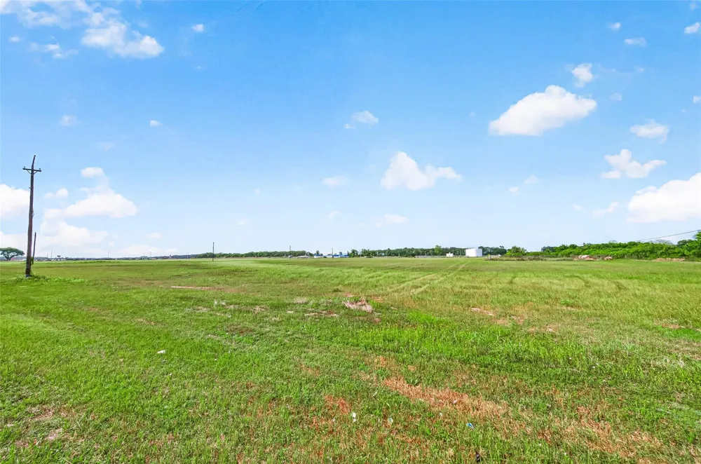 County Road 222 Wharton, TX 77488
