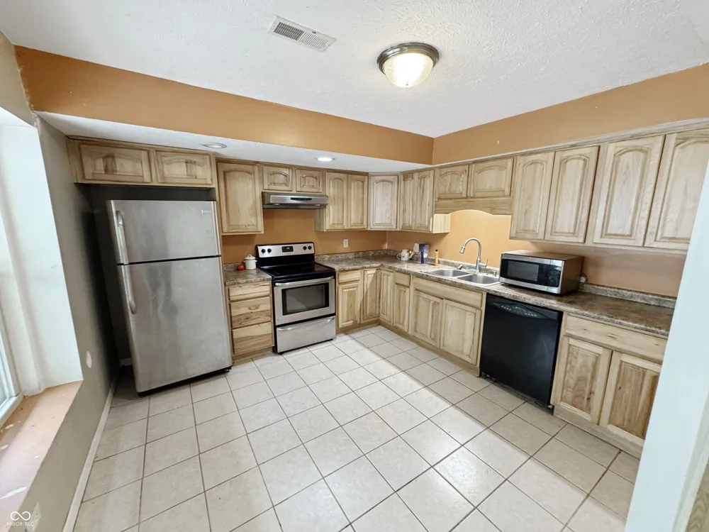 4699 E Sunnyslope Drive Martinsville, IN 46151