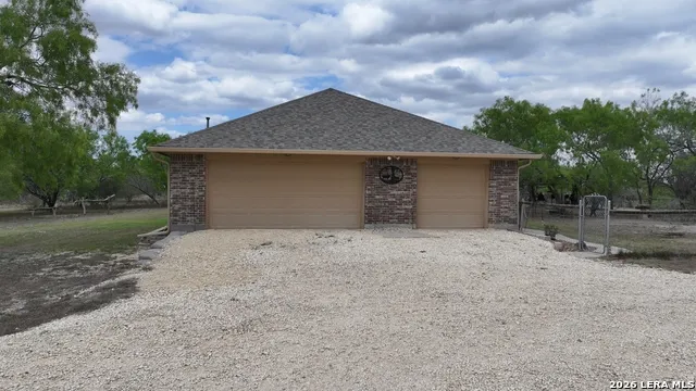 530 Pr D47 Charlotte, TX 78011