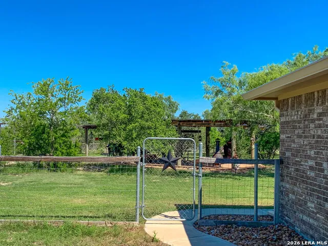 530 Pr D47 Charlotte, TX 78011