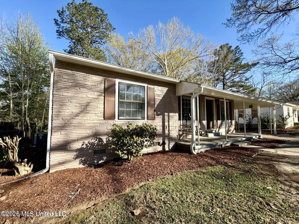 1003 S Jackson Street Brookhaven, MS 39601