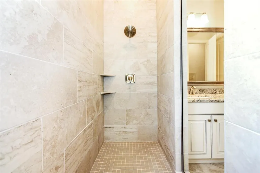 137 Skybranch Drive Conroe, TX 77304