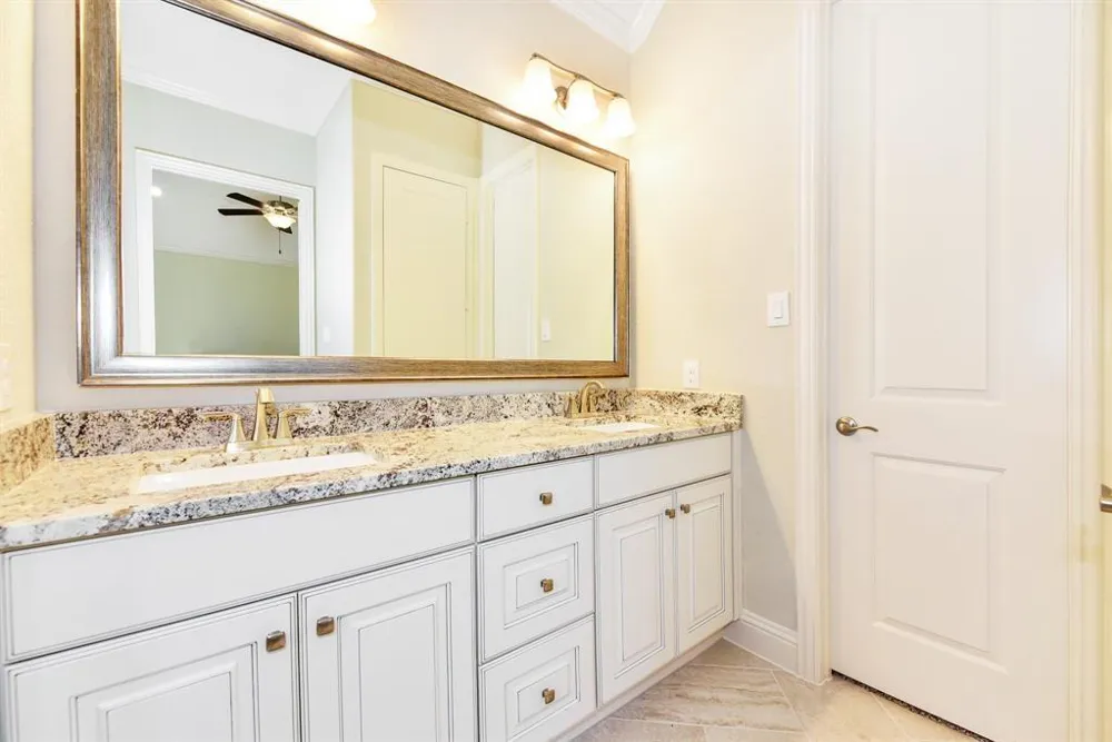 137 Skybranch Drive Conroe, TX 77304