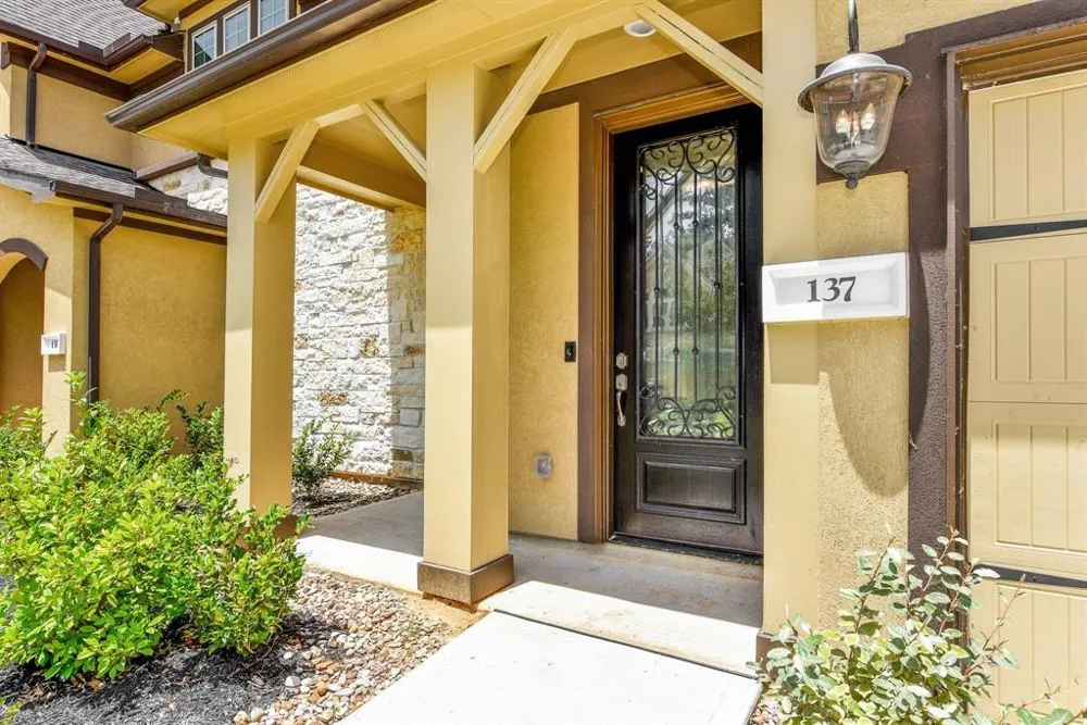 137 Skybranch Drive Conroe, TX 77304