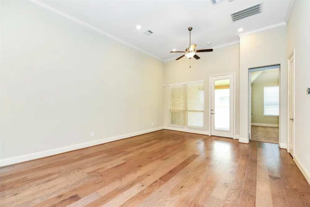 137 Skybranch Drive Conroe, TX 77304