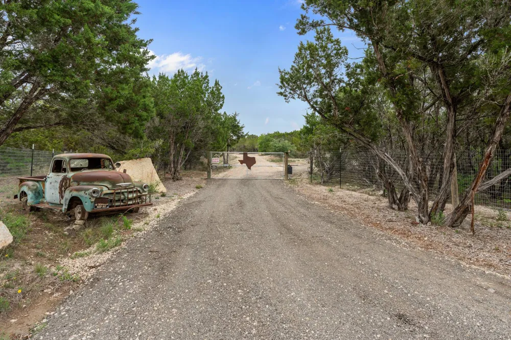182 Quail Creek Road Marble Falls, TX 78654