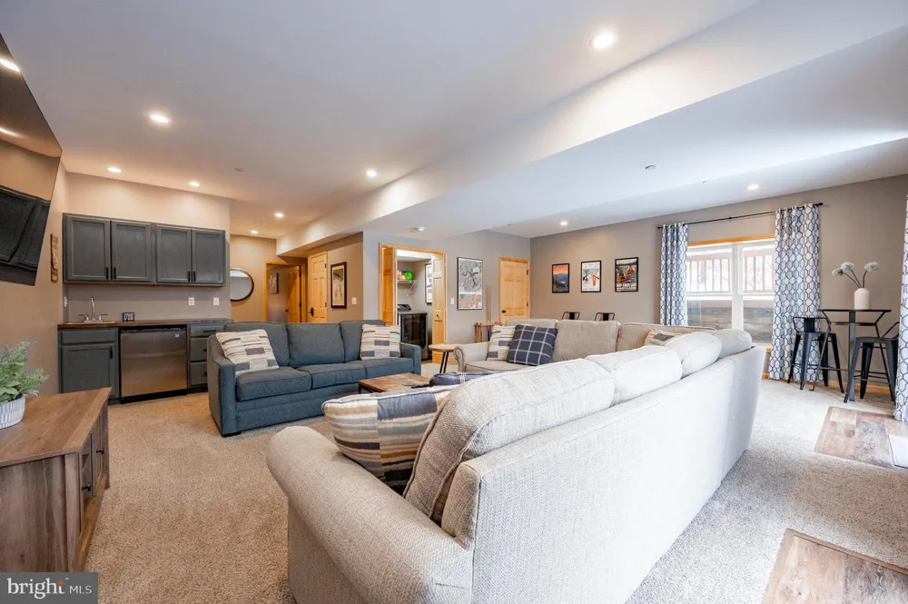 226 WISP ADVENTURE ROAD Mc Henry, MD 21541