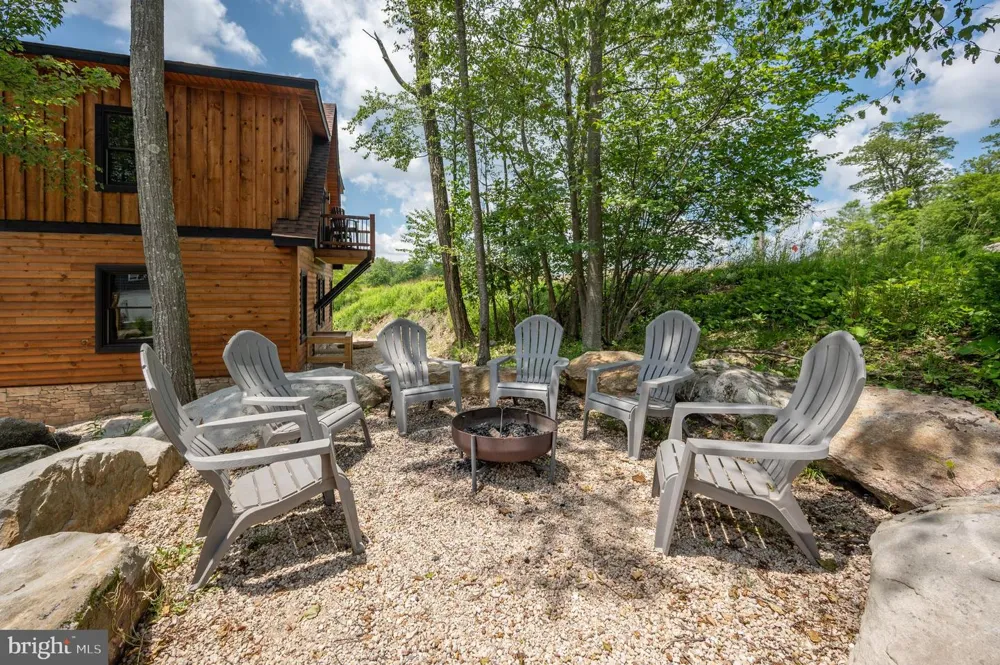 226 WISP ADVENTURE ROAD Mc Henry, MD 21541