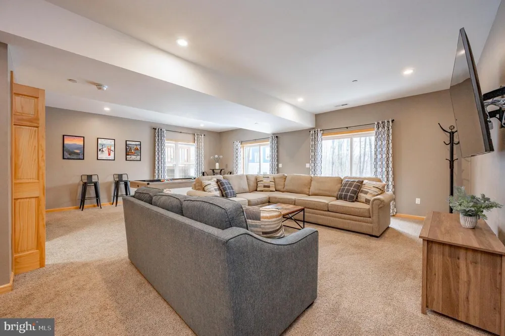 226 WISP ADVENTURE ROAD Mc Henry, MD 21541