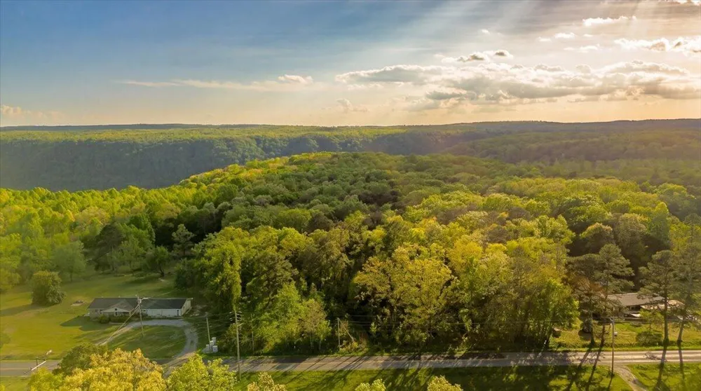 Sequatchie Mountain Road Sequatchie, TN 37374