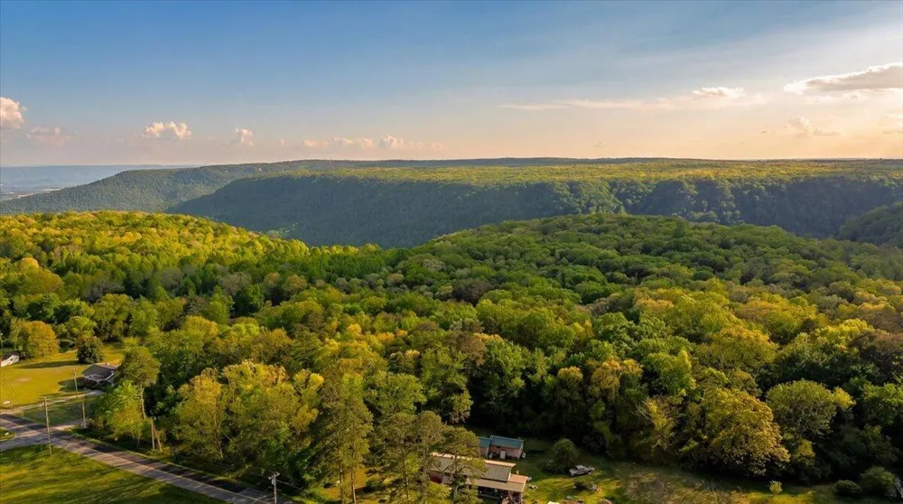 Sequatchie Mountain Road Sequatchie, TN 37374