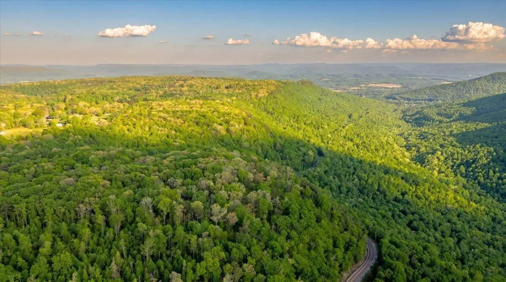 Sequatchie Mountain Road Sequatchie, TN 37374