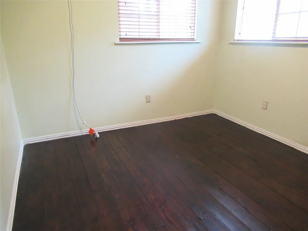 184 Hickory Drive Onalaska, TX 77360