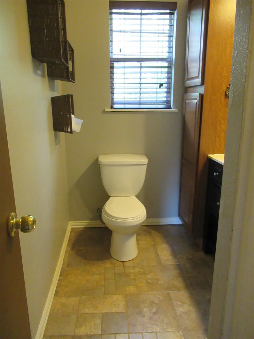 184 Hickory Drive Onalaska, TX 77360