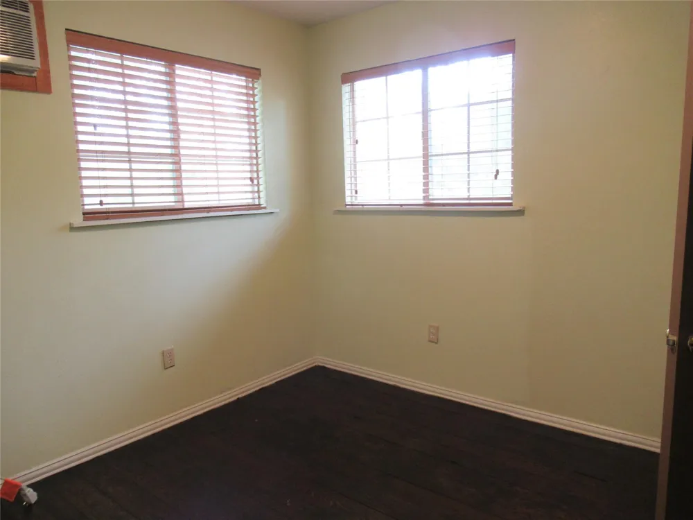 184 Hickory Drive Onalaska, TX 77360
