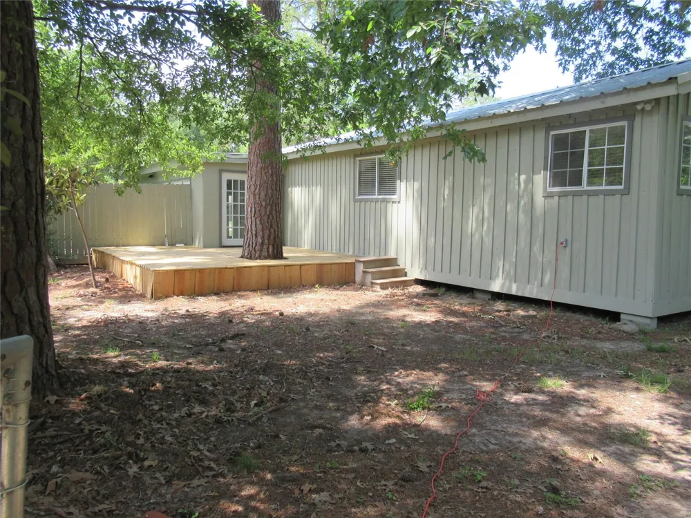 184 Hickory Drive Onalaska, TX 77360