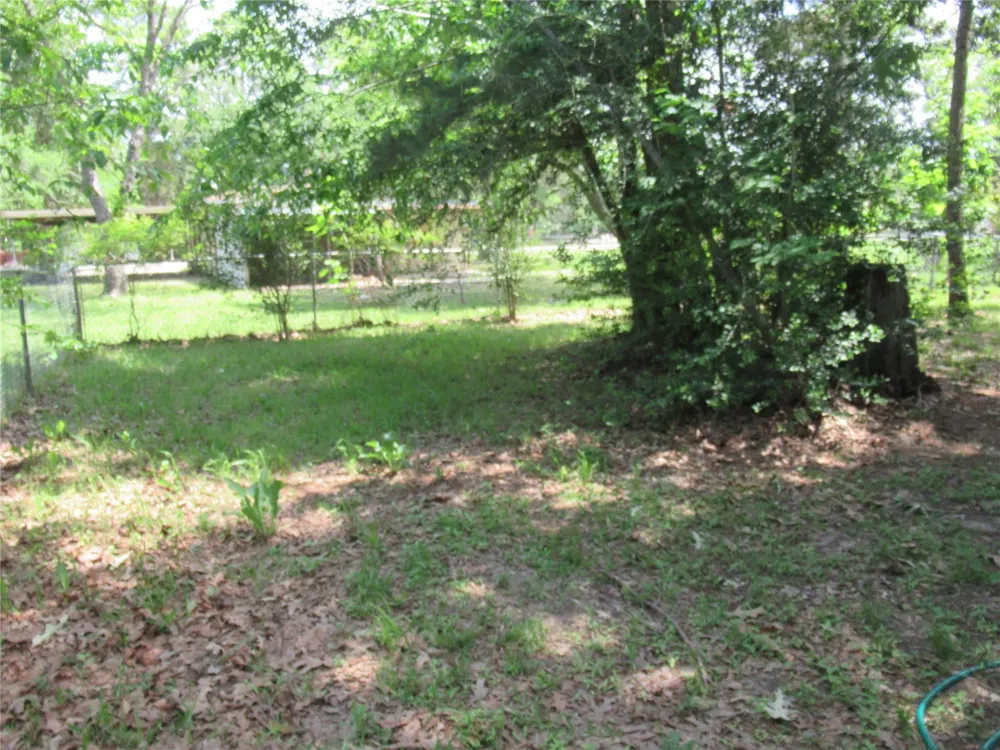 184 Hickory Drive Onalaska, TX 77360