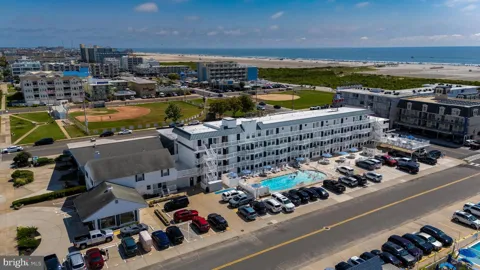6109 ATLANTIC AVENUE #100
