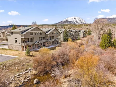 131 Creek Lane