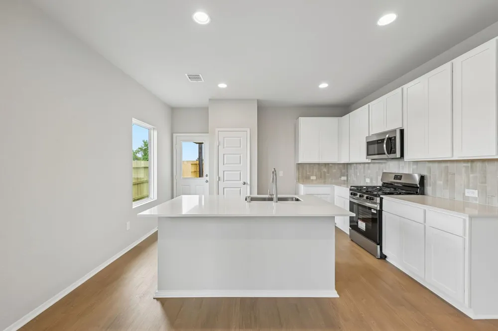 408 Hickory Hills Drive Pattison, TX 77423