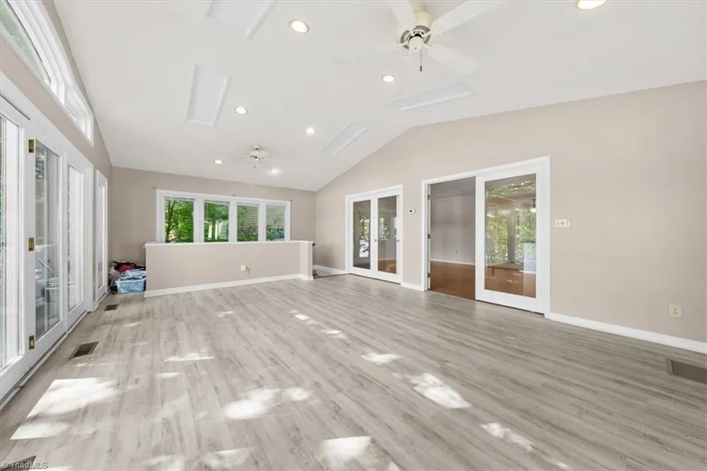 330 Hillview Drive Lexington, NC 27292