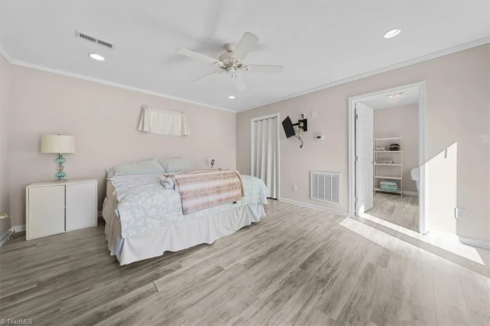 330 Hillview Drive Lexington, NC 27292